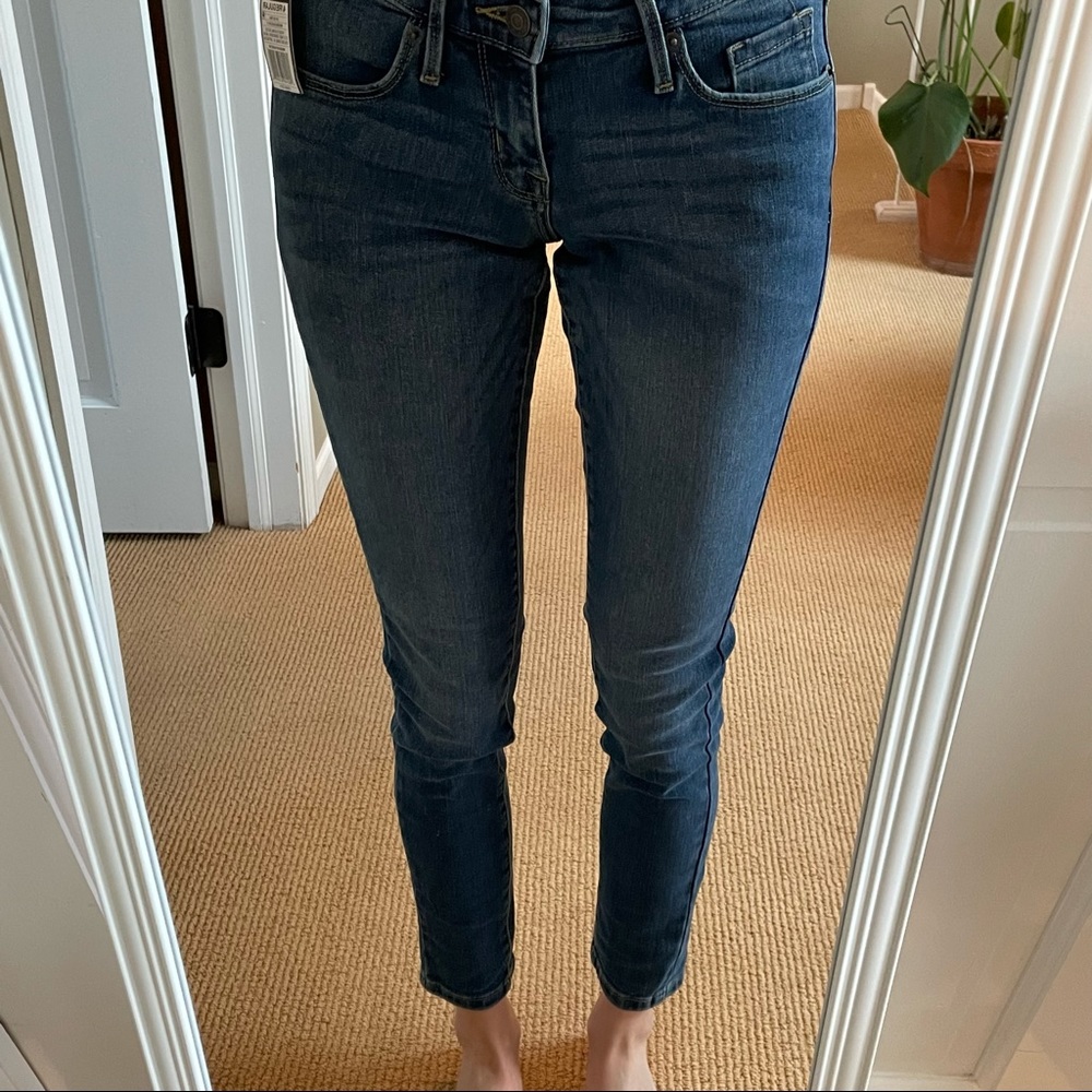 Low rise skinny jeans